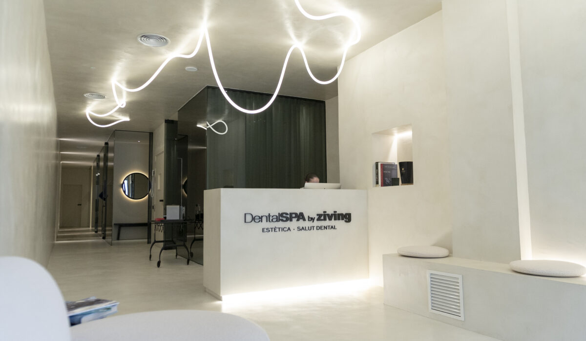 ZIVING-hq-follow-@docmedia.marketing-DSC08856